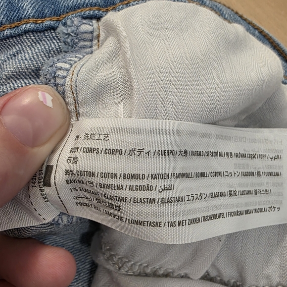 Abercrombie & Fitch Light Wash Mom Short High Rise Denim Shorts Curve Love Sz 22 - Picture 4 of 7